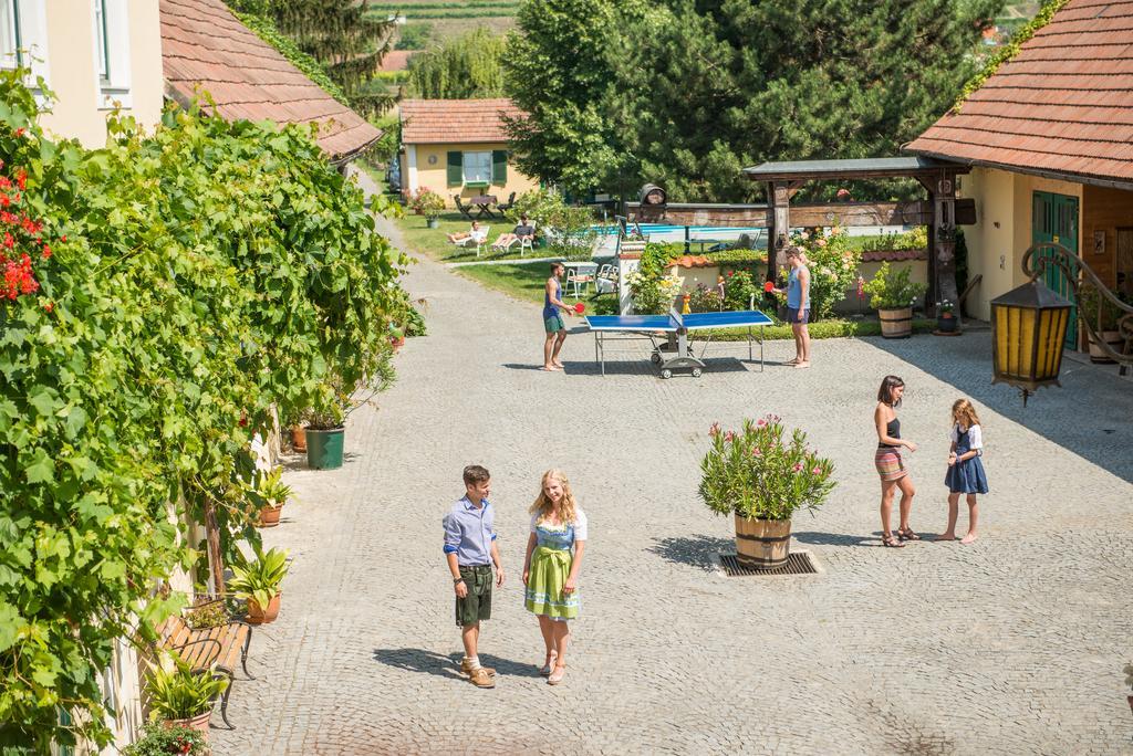 Winzerhof Familie Bogner Daire Rohrendorf bei Krems Dış mekan fotoğraf